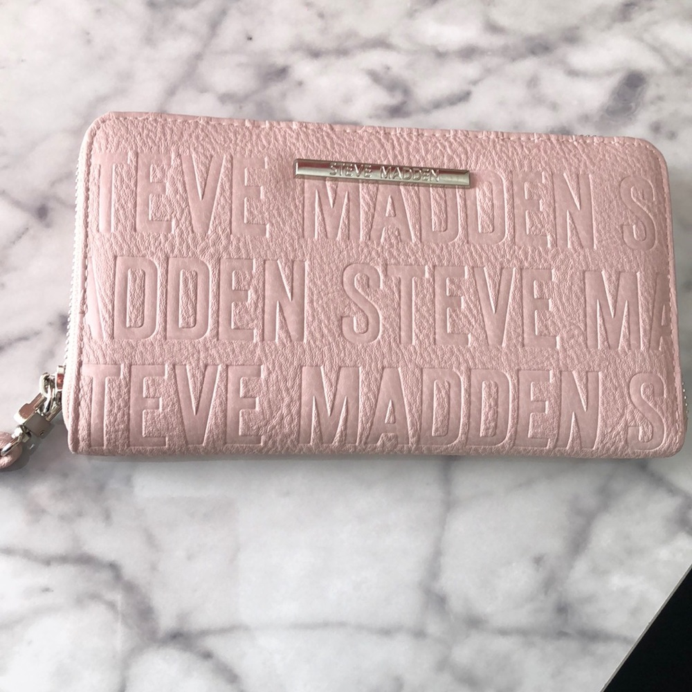 Steve Madden wallet wristlet